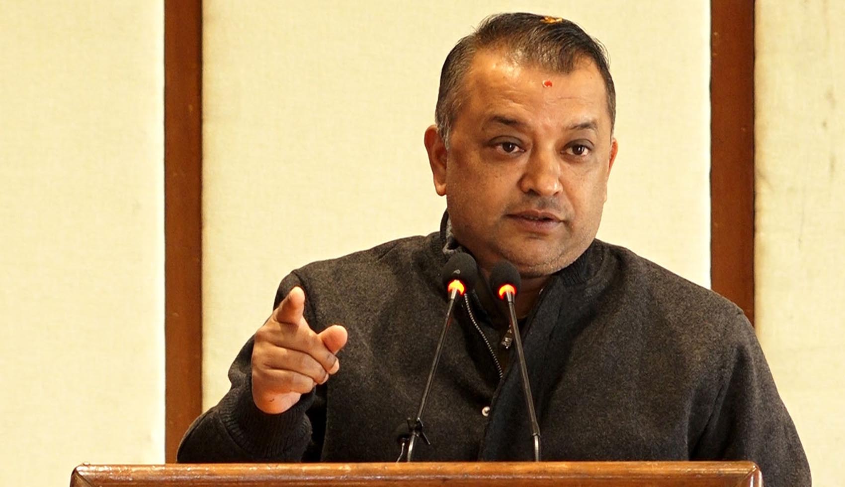 सभापति शेरबहादुर देउवा आफैँले एउटा समूह चलाए, नेपाली कांग्रेसका पार्टी चलाएनन्: गगन थापा